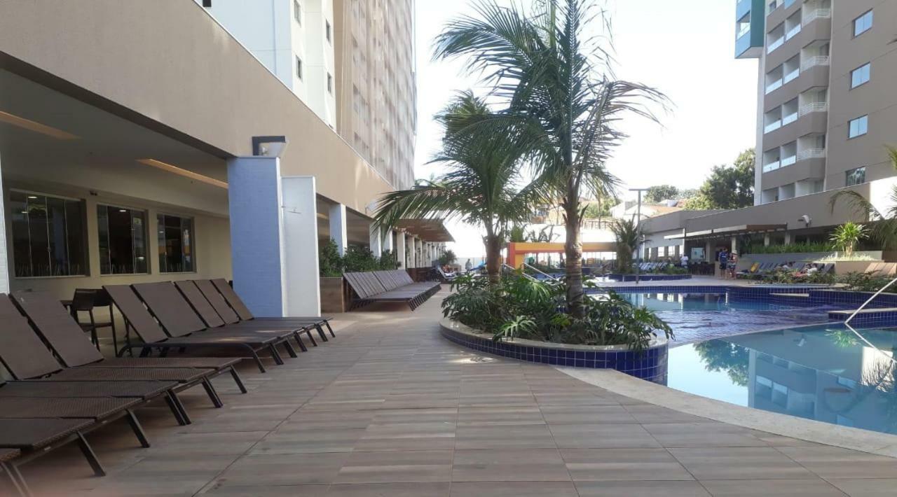 Olimpia Park Resort - 100M Do Parque Thermas Dos Laranjais Εξωτερικό φωτογραφία